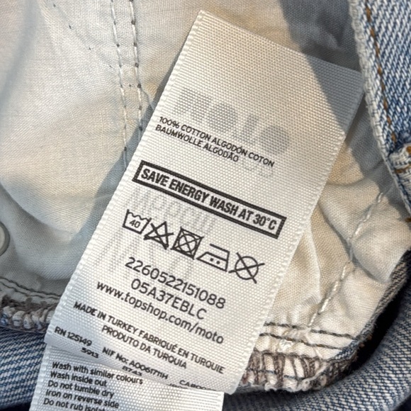 TopShop High Waist Mom Jean Shorts Size 26 - Picture 7 of 7